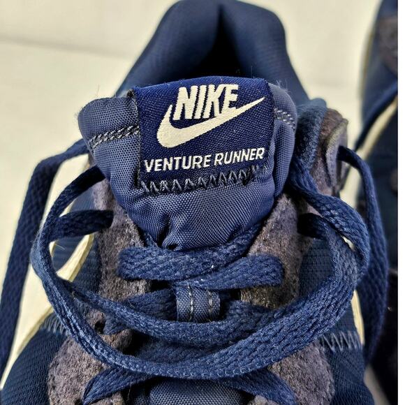 NIKE MEN'S VENTURE RUNNER – BLUE SUEDE & MESH SNEAKERS - SIZE 9 - Picture 7 of 11